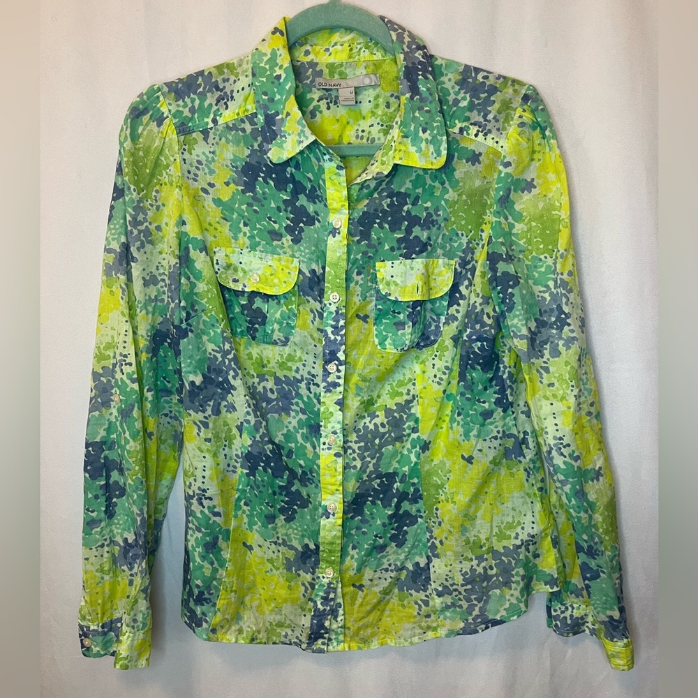 Old Navy Women’s Lightweight Button Down